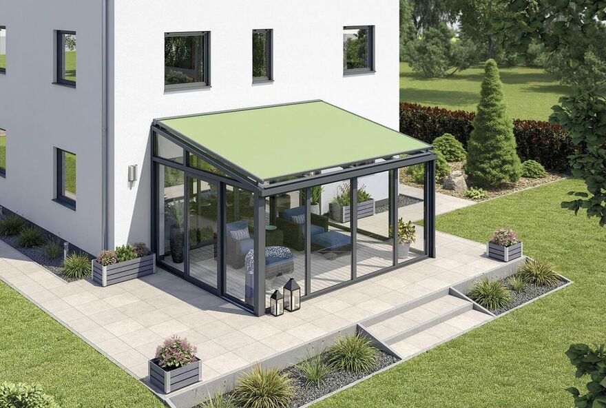 Eine hellgrüne Wintergartenmarkise